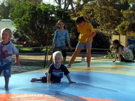 Pink Lake Tourist Park - C Tourism 1