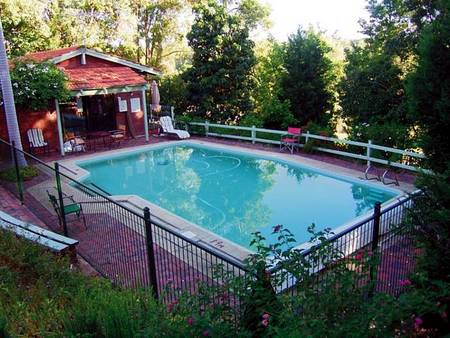 Falls Retreat Bed And Breakfast - C Tourism 3