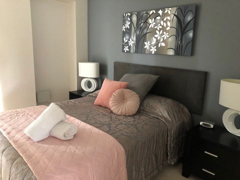 Dolphin Quay 3 Bedroom Apartment - C Tourism 2
