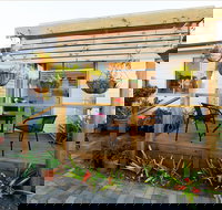 Gumnut Getaway - couples creative art retreat