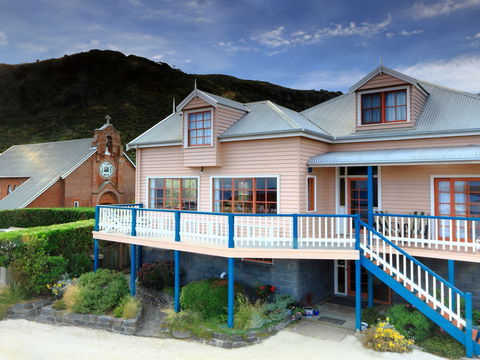 Hanlon House Bed And Breakfast - C Tourism 0
