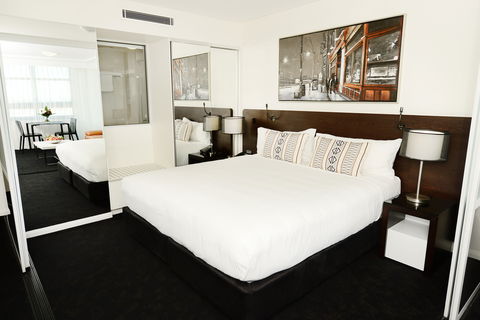 Oaks Gladstone Grand Hotel - C Tourism 2