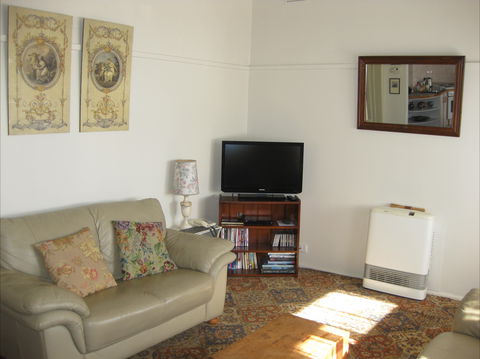 Peel Cottage - C Tourism 1