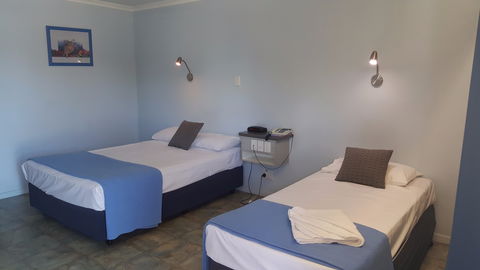 Queens Beach Hotel - C Tourism 0
