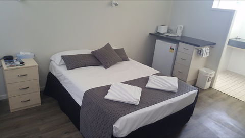 Queens Beach Hotel - C Tourism 1
