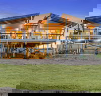 Sceale Bay Seaview Escape - C Tourism