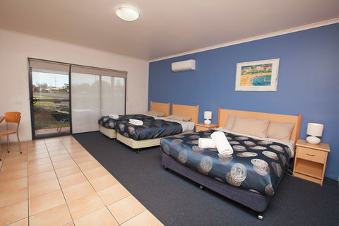 Seaview Motel And Apartments - C Tourism 2