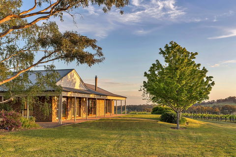 Simon Tolley Lodge - C Tourism 1