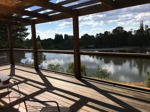 The Lakehouse Beechworth - C Tourism 0