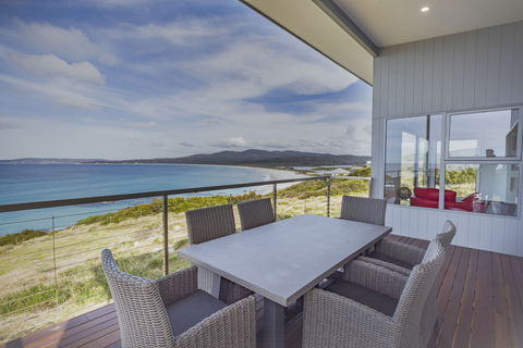 Tranquility Bay Of Fires - C Tourism 0