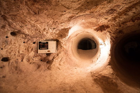 Umoona Opal Mine And Museum - C Tourism 2