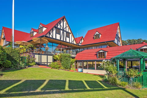 Village Family Motor Inn - C Tourism 0