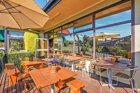 Village Family Motor Inn - C Tourism 1