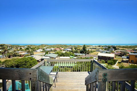 3 Henley Street - Goolwa Beach - C Tourism 0