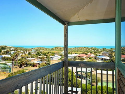 3 Henley Street - Goolwa Beach - C Tourism 1