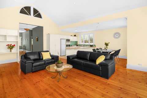 Adelaide Style Accommodation-City And Beach Luxury Home - C Tourism 0