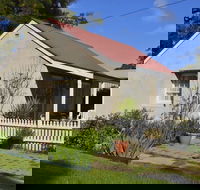 Almond Tree Cottage - C Tourism