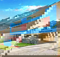 Bayreach Three - C Tourism