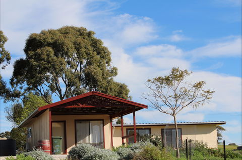 Clare View Accommodation - Clare View Cottage - C Tourism 1