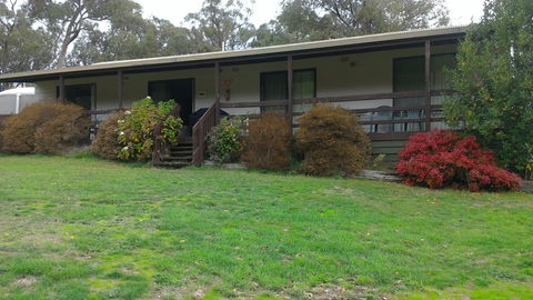 Emerald Park Holiday Farm - C Tourism 0