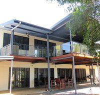 Golden Sands Retreat - C Tourism