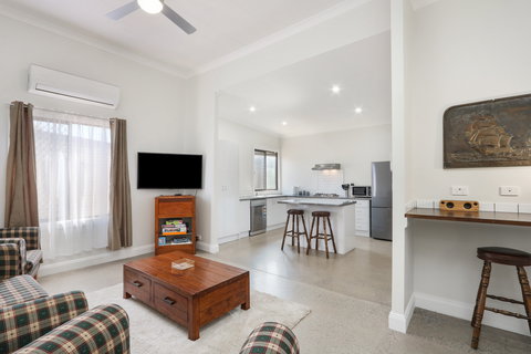 IADA On Iodide - C Tourism 2