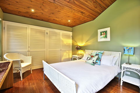 Indooroopilly - C Tourism 2