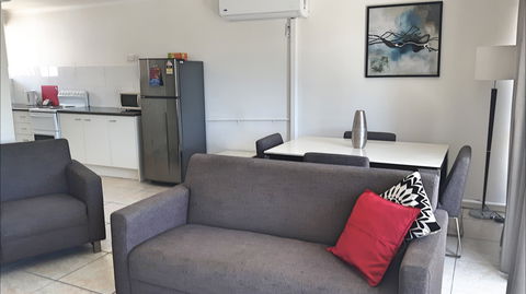 Jadran Motel And El Jays Holiday Lodge - C Tourism 2