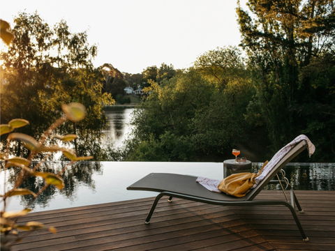 Lake House - C Tourism 1