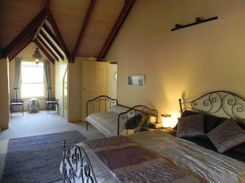 Longbeach Clifftop Retreat - C Tourism 1
