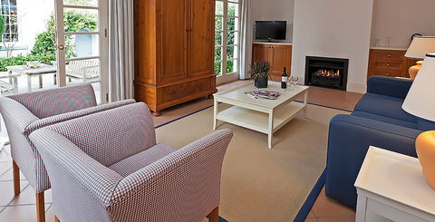 Oscars Waterfront Boutique Hotel - C Tourism 2