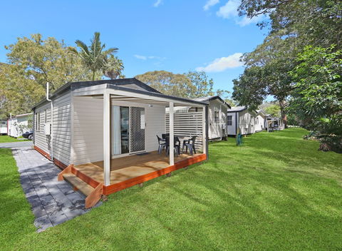 Pacific Palms Caravan Park - C Tourism 0
