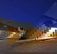 Paxton Square Cottages - C Tourism