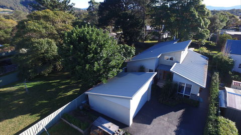 Renown House - C Tourism 0