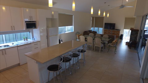 Renown House - C Tourism 2