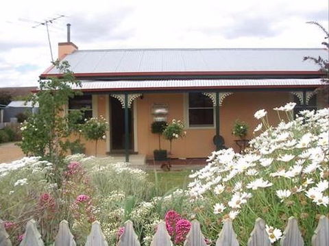 Ruby's Cottage - C Tourism 0