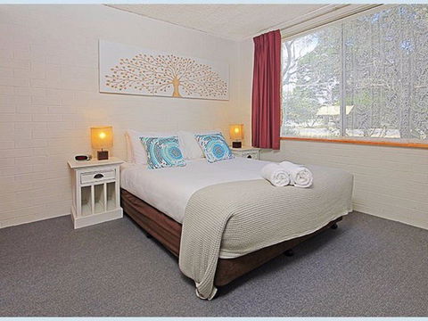The Lodge Broulee - C Tourism 0