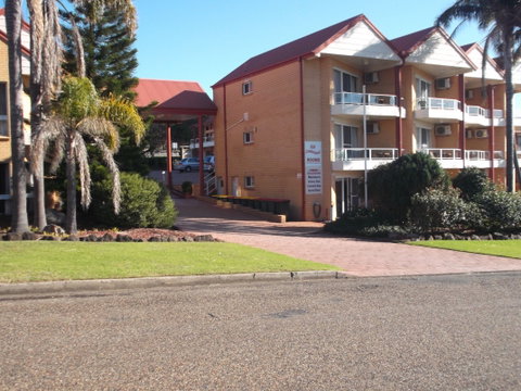 Ulladulla Harbour Motel,  Another Sinclair's Property - C Tourism 0
