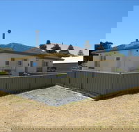Walters Holiday Home