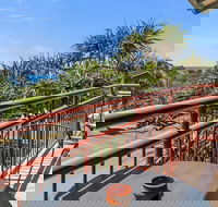 16 Point Lookout Beach Resort - C Tourism