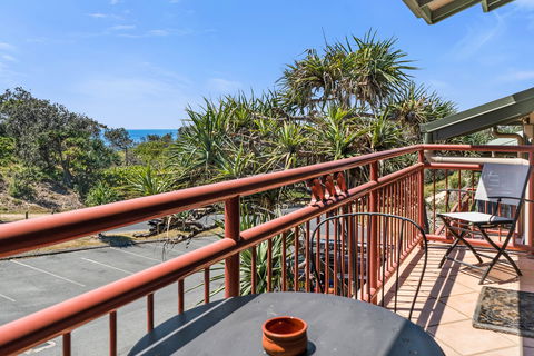 16 Point Lookout Beach Resort - C Tourism 0