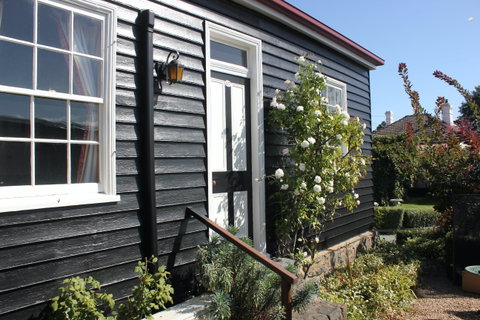 Alice's Cottages - C Tourism 1