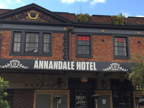 Annandale Hotel - C Tourism 0