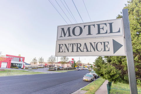 Bathurst Motor Inn - C Tourism 0