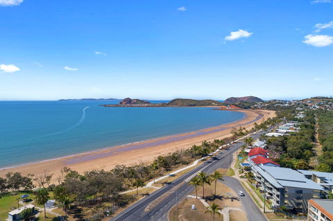 Beaches On Lammermoor Apartments - C Tourism 2
