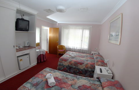 Blue And White Lodge - C Tourism 2