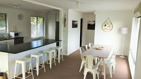 Catching Waves - C Tourism 2