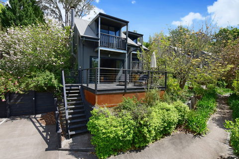Cloudsong Chalets - C Tourism 2