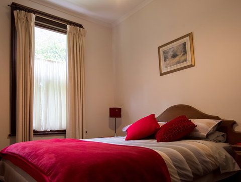 Creek Cottage Walhalla - C Tourism 1