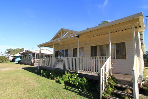Cudmirrah Reef Cottage - C Tourism 0